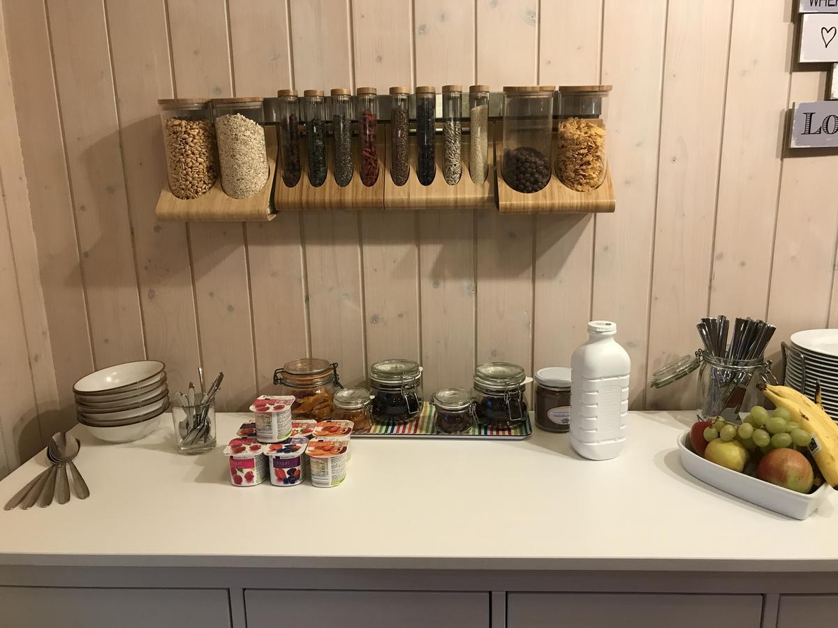 אדלבודן Guesthouse Alive מראה חיצוני תמונה
