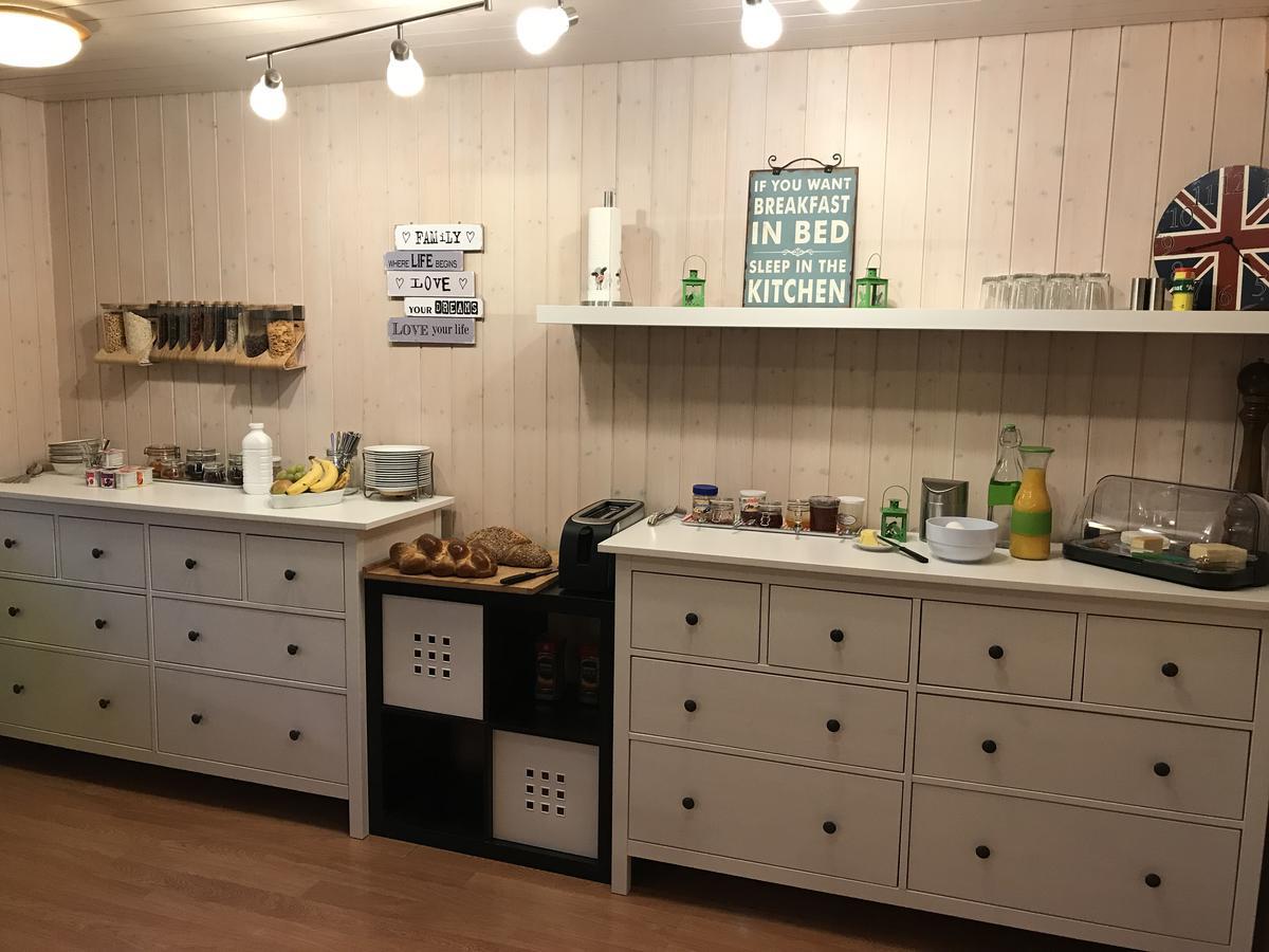 אדלבודן Guesthouse Alive מראה חיצוני תמונה